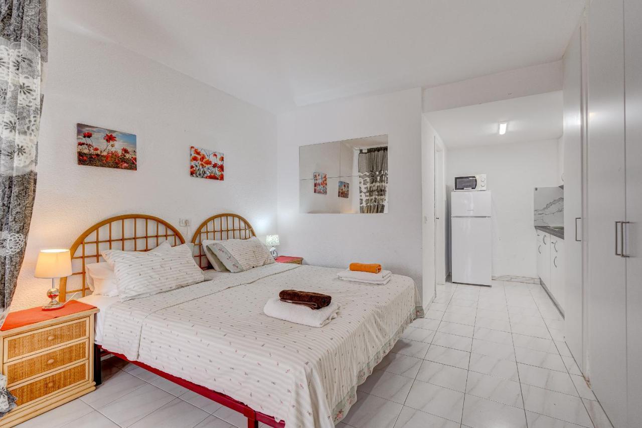 Studia Port Royale Apartment Arona  Exterior photo